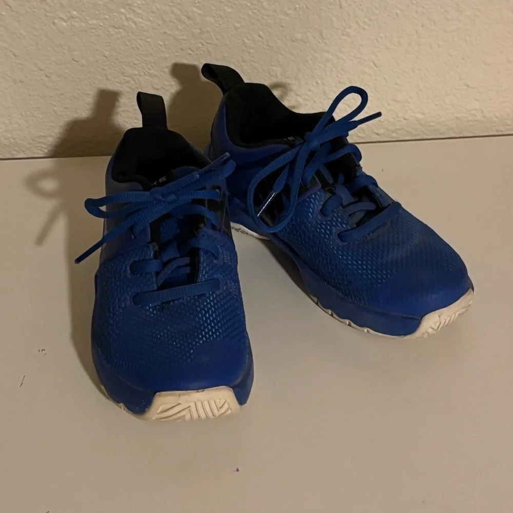 Nike Low Top Hustle Quick Basketball Shoes Blue Sz 13